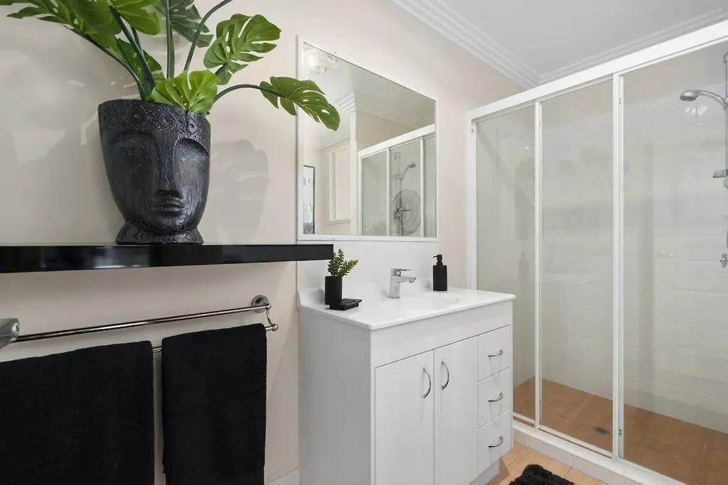 'The Beach House' Bongaree بيت للعطل